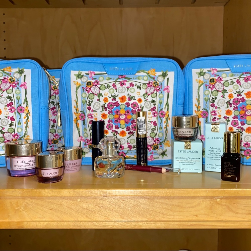 Estee lauder makeup / skincare bundle